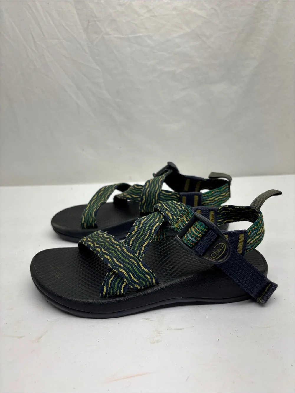 Chaco sandals size 13 for little girl, box 47